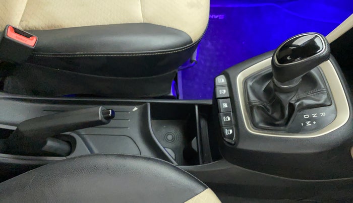 2019 Hyundai NEW SANTRO SPORTZ AMT, Petrol, Automatic, 16,978 km, Gear Lever