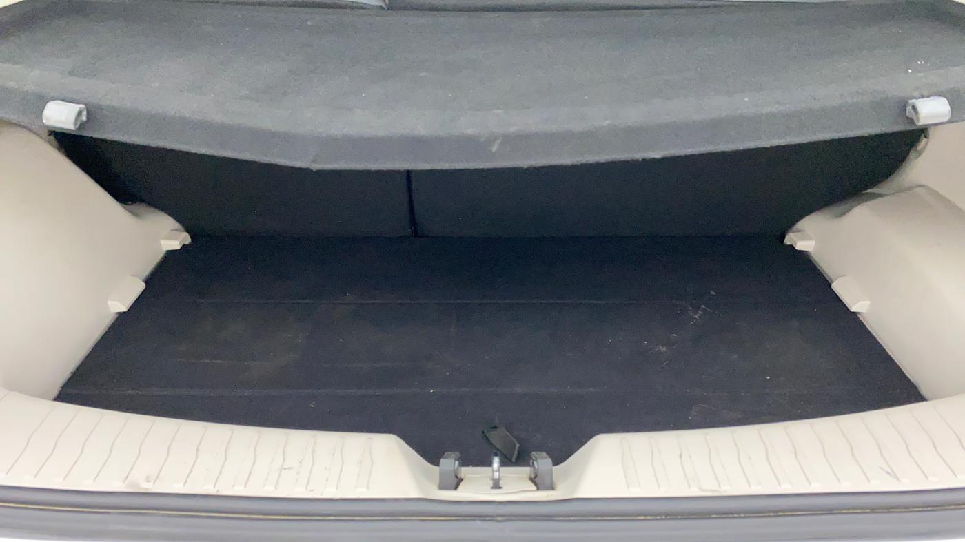 2019 Mahindra XUV300 1.5 W6 MT, Diesel, Manual, 14,456 km, Boot Inside