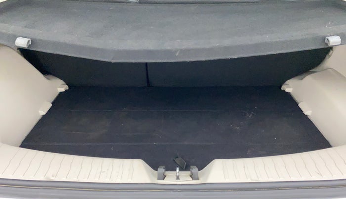 2019 Mahindra XUV300 1.5 W6 MT, Diesel, Manual, 14,456 km, Boot Inside