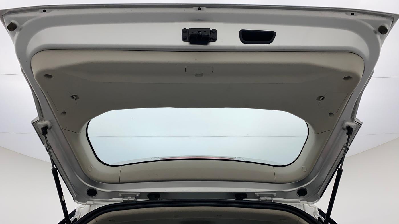 2019 Mahindra XUV300 1.5 W6 MT, Diesel, Manual, 14,456 km, Boot Door Open