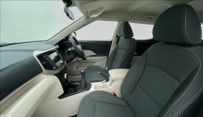 2019 Mahindra XUV300 1.5 W6 MT, Diesel, Manual, 14,456 km, Right Side Front Door Cabin