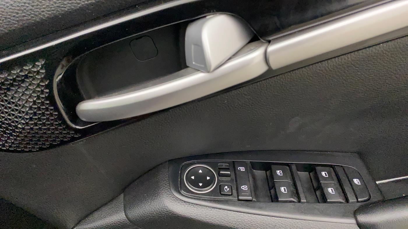 2020 KIA SELTOS GTX PLUS 1.4 PETROL, Petrol, Manual, 93,096 km, Driver Side Door Panels Control
