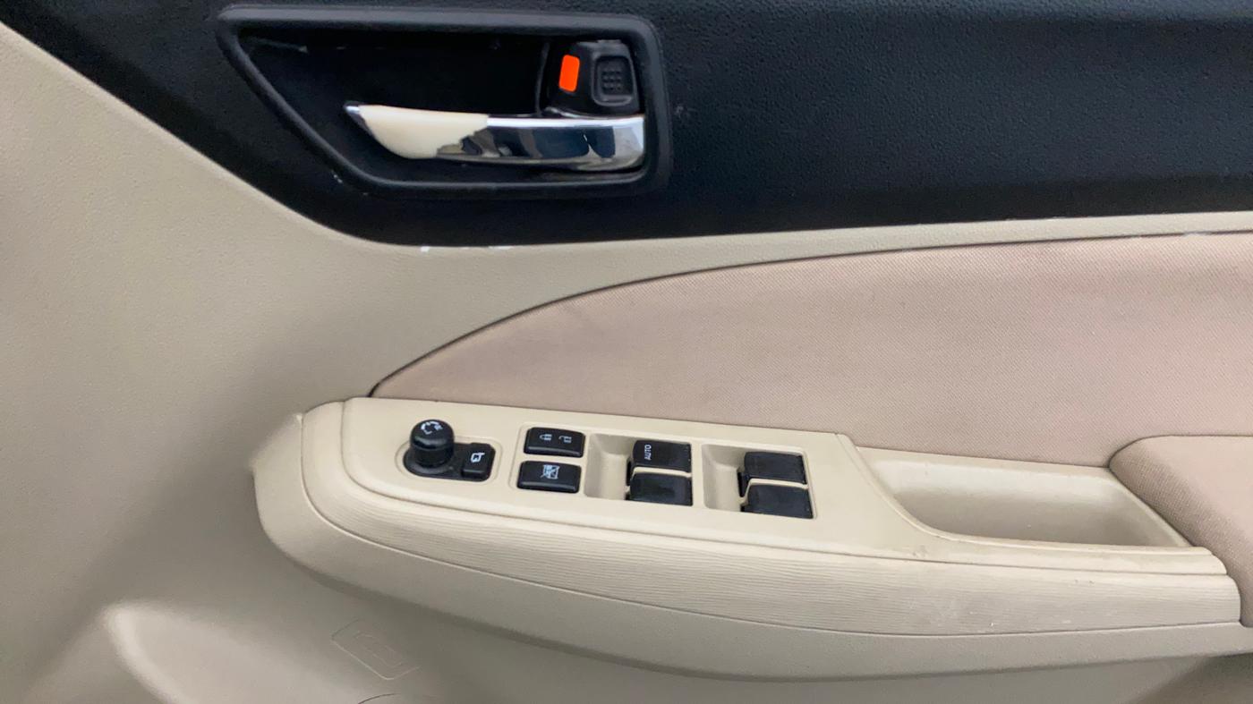 2021 Maruti Dzire VXI, Petrol, Manual, 50,718 km, Driver Side Door Panels Control