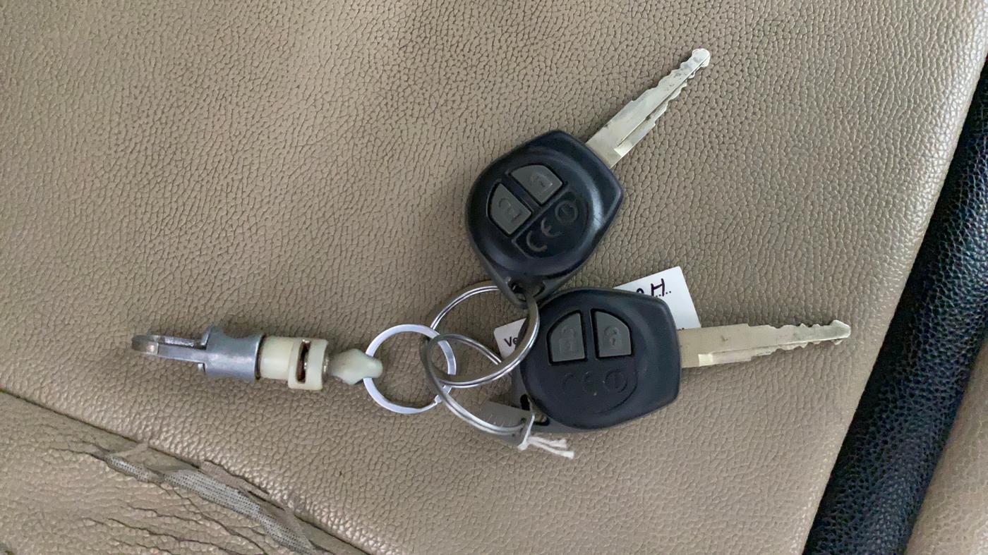 2021 Maruti Dzire VXI, Petrol, Manual, 50,718 km, Key Close Up