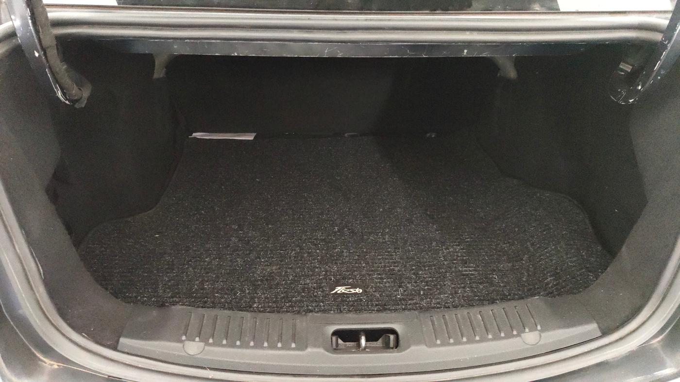 2013 Ford Fiesta STYLE DIESEL, Diesel, Manual, 82,617 km, Boot Inside