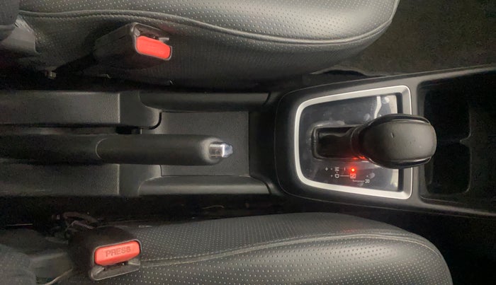 2018 Maruti Swift VXI AMT, Petrol, Automatic, 30,281 km, Gear Lever