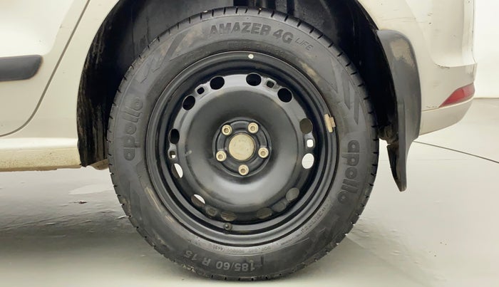 2017 Volkswagen Polo COMFORTLINE 1.2L, Petrol, Manual, 84,640 km, Left Rear Wheel