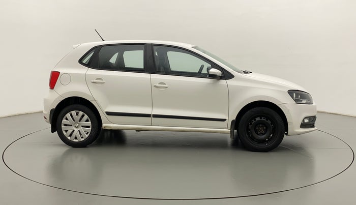 2017 Volkswagen Polo COMFORTLINE 1.2L, Petrol, Manual, 84,640 km, Right Side View