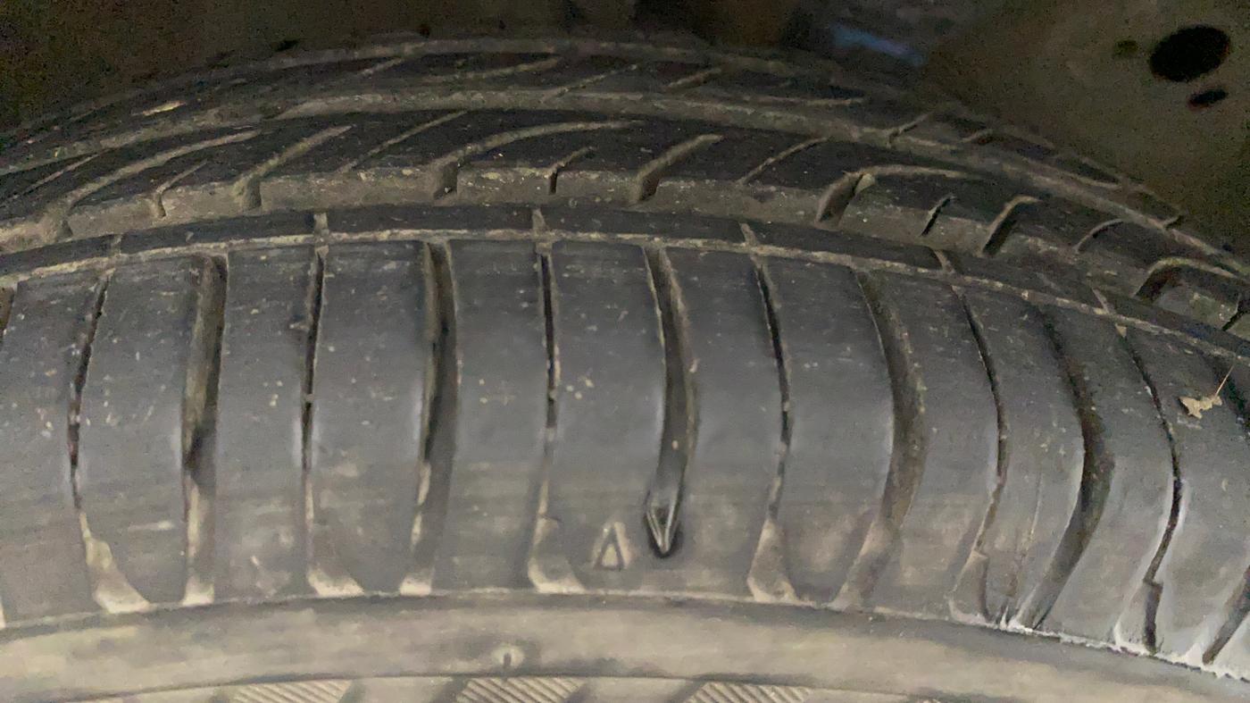 2014 Maruti Wagon R 1.0 VXI, CNG, Manual, 49,009 km, Right Rear Tyre Tread