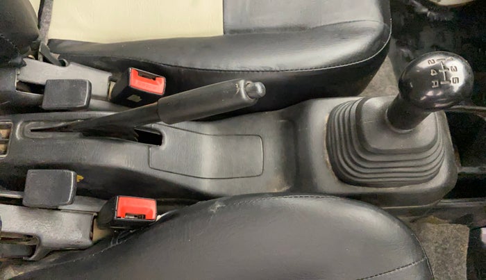 2019 Maruti Eeco 5 STR WITH A/C+HTR, CNG, Manual, 80,034 km, Gear Lever