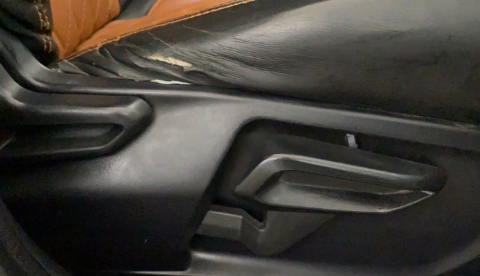 2022 Tata Tiago XT CNG, CNG, Manual, 71,047 km, Driver Side Adjustment Panel