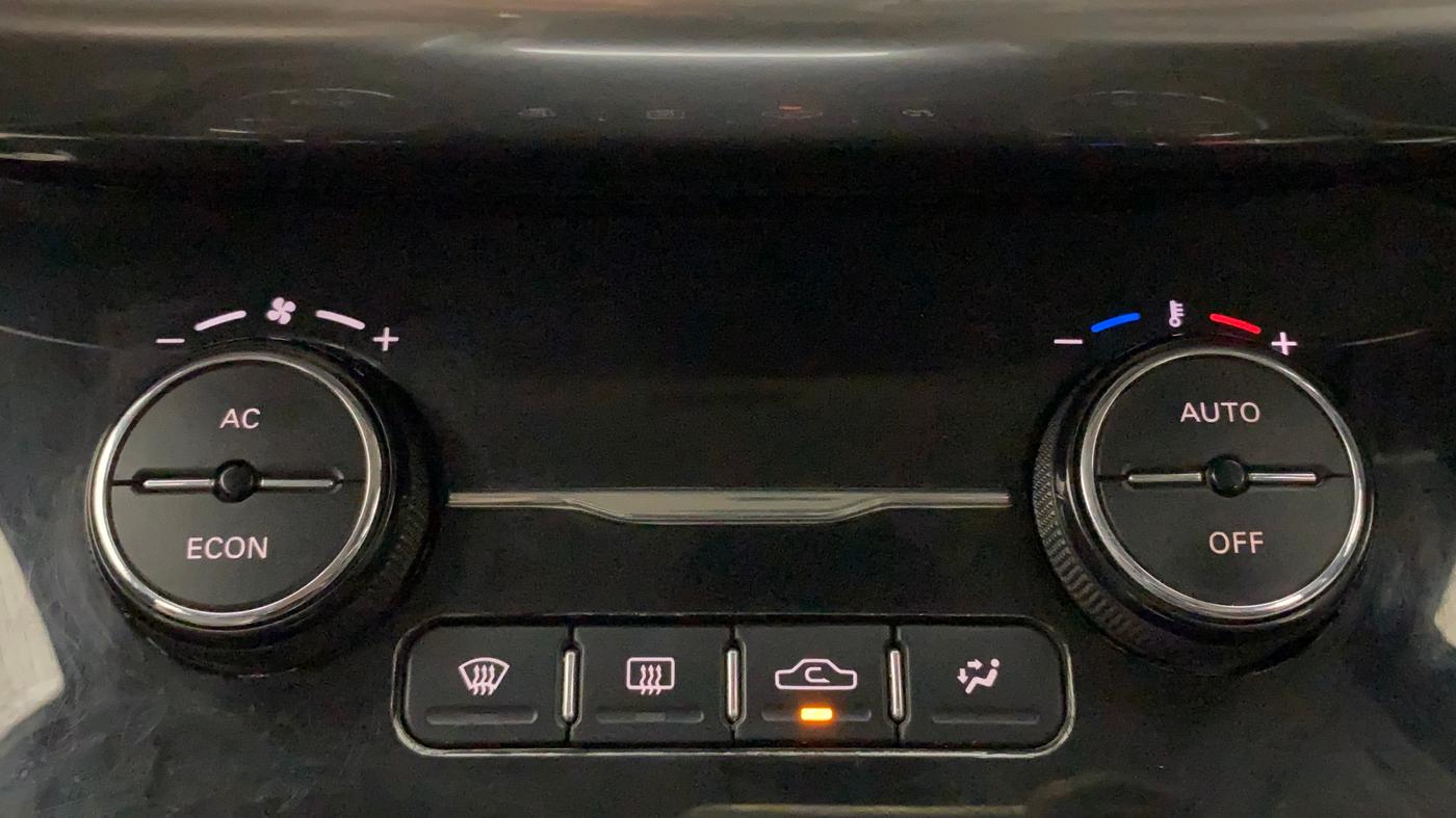 2018 Tata NEXON XZA PLUS DIESEL, Diesel, Automatic, 63,671 km, Automatic Climate Control