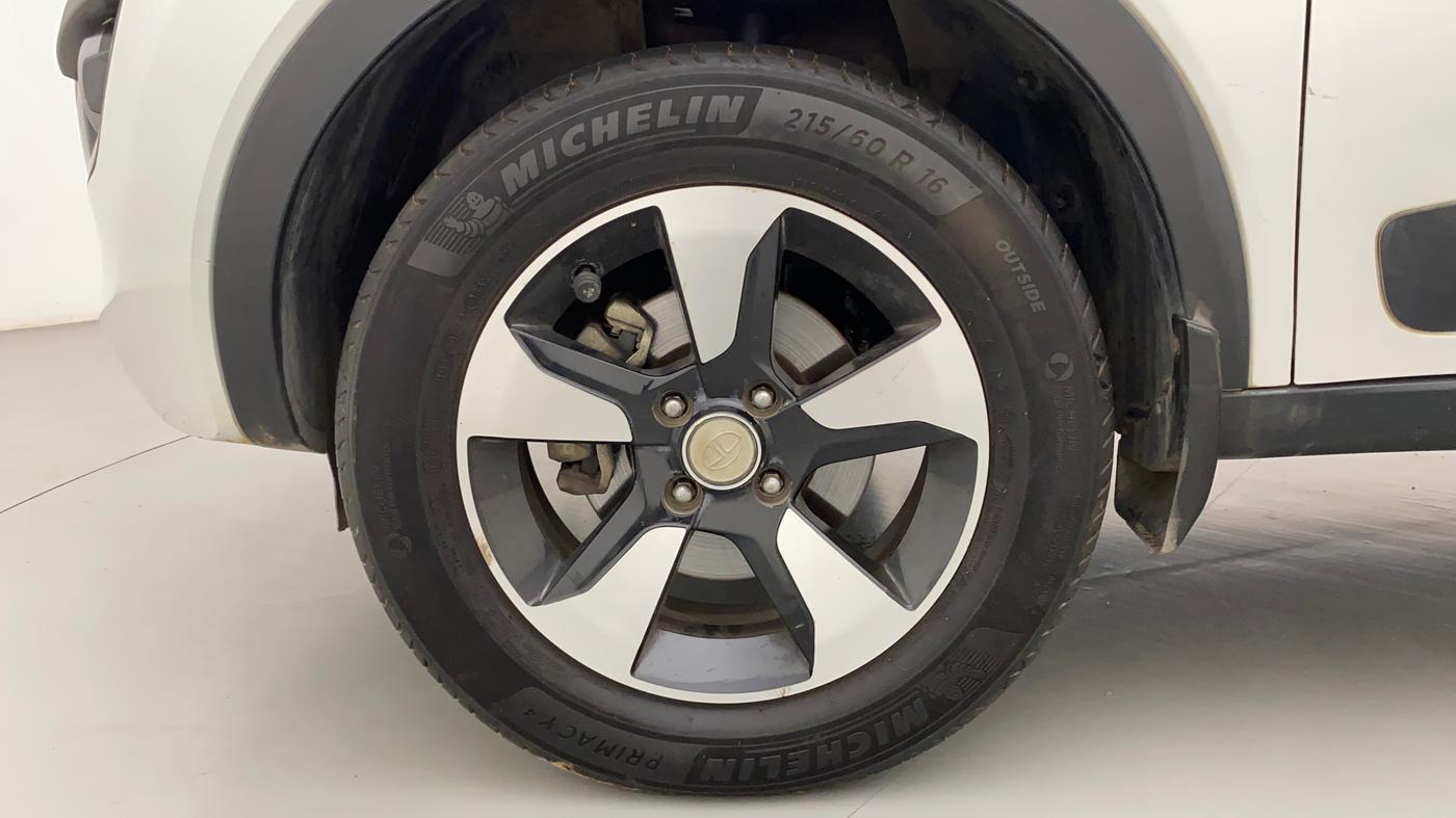 2018 Tata NEXON XZA PLUS DIESEL, Diesel, Automatic, 63,671 km, Left Front Wheel
