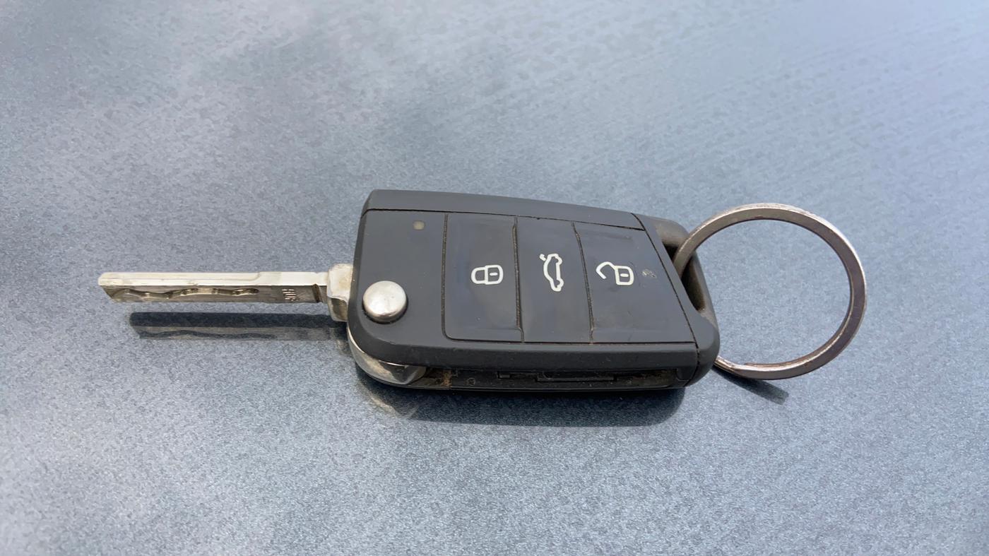 2022 Volkswagen TAIGUN HIGHLINE 1.0 TSI MT, Petrol, Manual, 67,559 km, Key Close Up