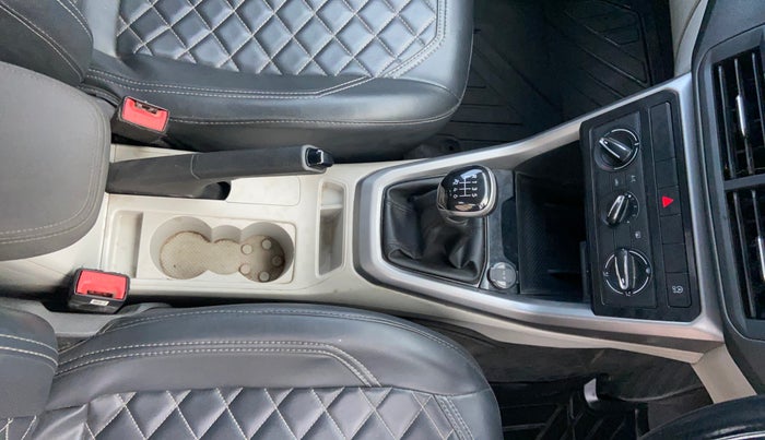 2022 Volkswagen TAIGUN HIGHLINE 1.0 TSI MT, Petrol, Manual, 67,559 km, Gear Lever