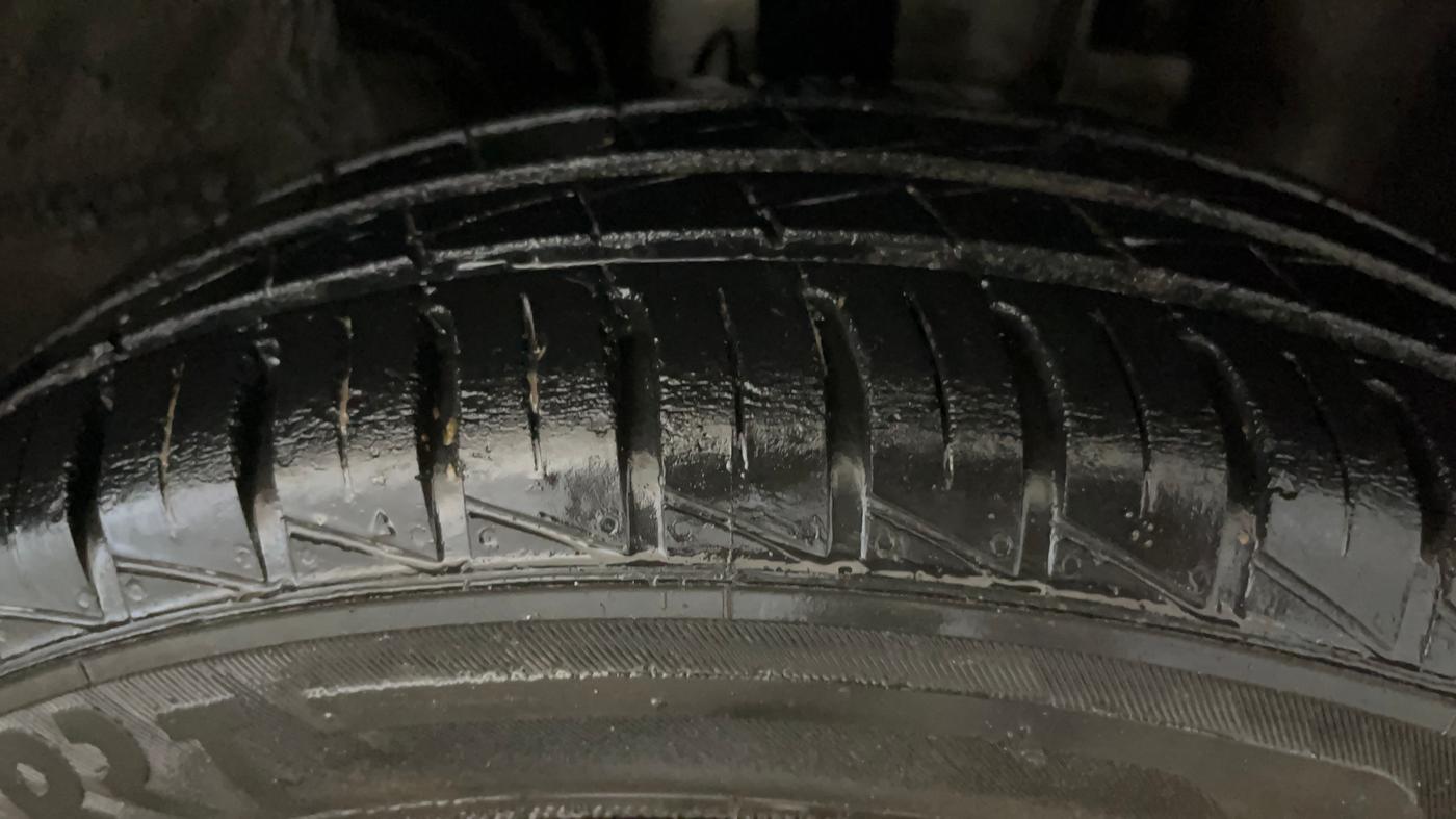 2023 Renault Kwid CLIMBER MT 1.0, Petrol, Manual, 24,561 km, Right Front Tyre Tread