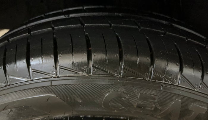 2023 Renault Kwid CLIMBER MT 1.0, Petrol, Manual, 24,502 km, Right Rear Tyre Tread