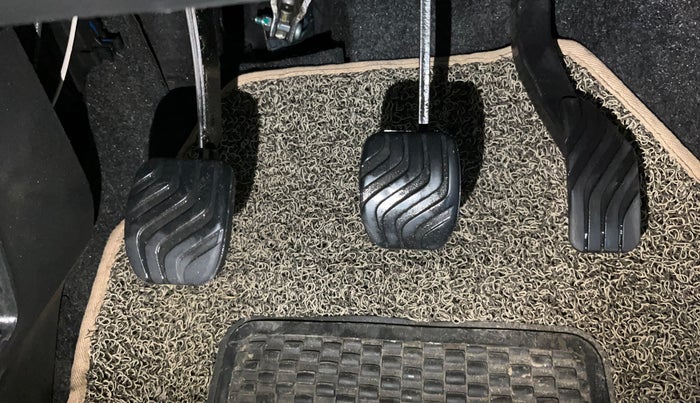 2023 Renault Kwid CLIMBER MT 1.0, Petrol, Manual, 24,502 km, Pedals