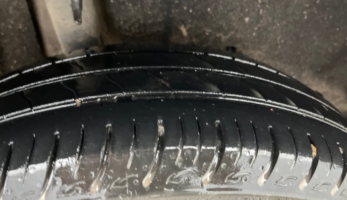 2019 Maruti Baleno DELTA PETROL 1.2, Petrol, Manual, 76,896 km, Right Rear Tyre Tread