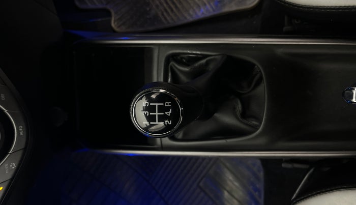 2019 Maruti Baleno DELTA PETROL 1.2, Petrol, Manual, 76,896 km, Gear Lever