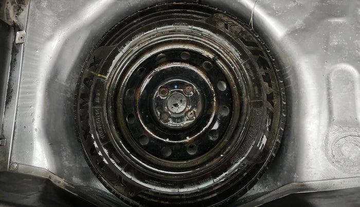 2014 Maruti Swift VDI, Diesel, Manual, 1,11,566 km, Spare Tyre