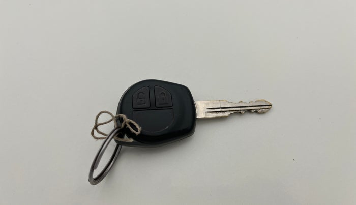 2014 Maruti Swift VDI, Diesel, Manual, 1,11,566 km, Key Close Up