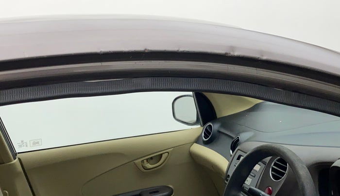 2013 Honda Amaze 1.2 SMT I VTEC, Petrol, Manual, 26,465 km, Driver-side door - Beading has minor damage
