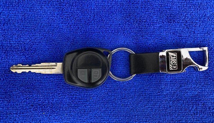 2013 Maruti Wagon R 1.0 VXI, Petrol, Manual, 44,186 km, Key Close Up