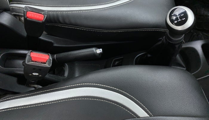 2013 Maruti Wagon R 1.0 VXI, Petrol, Manual, 44,186 km, Gear Lever