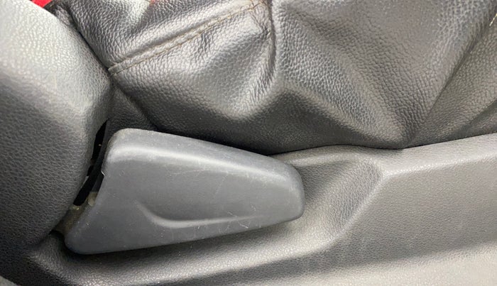 2016 Renault Kwid RXT 0.8, Petrol, Manual, 48,002 km, Driver Side Adjustment Panel