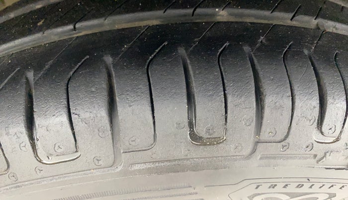 2016 Renault Kwid RXT 0.8, Petrol, Manual, 48,002 km, Left Front Tyre Tread