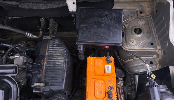 2016 Renault Kwid RXT 0.8, Petrol, Manual, 48,002 km, Engine View - Left