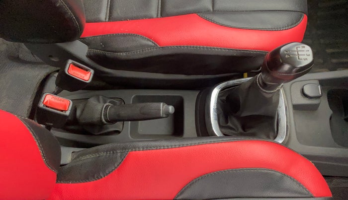 2016 Renault Kwid RXT 0.8, Petrol, Manual, 48,002 km, Gear Lever