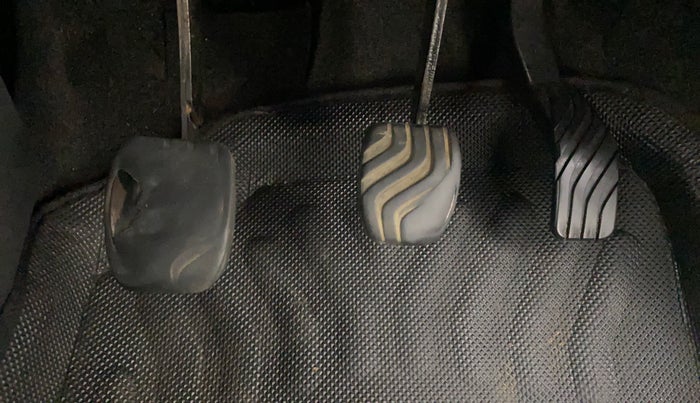 2016 Renault Kwid RXT 0.8, Petrol, Manual, 48,002 km, Pedals