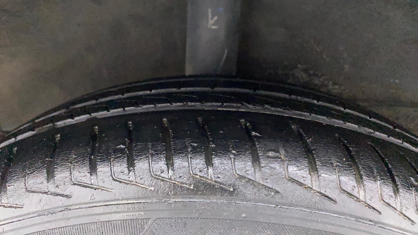 2019 Hyundai NEW SANTRO SPORTZ AMT, CNG, Automatic, 66,791 km, Right Rear Tyre Tread