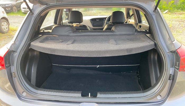 2015 Hyundai Elite i20 MAGNA 1.2, Petrol, Manual, 67,309 km, Boot Inside