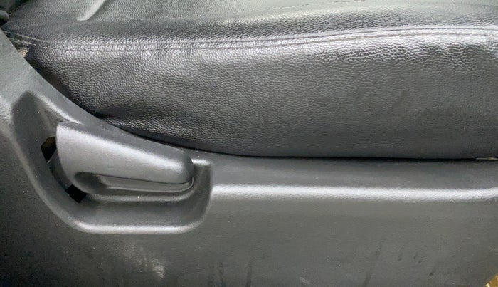 2014 Maruti Wagon R 1.0 VXI, Petrol, Manual, 94,963 km, Driver Side Adjustment Panel