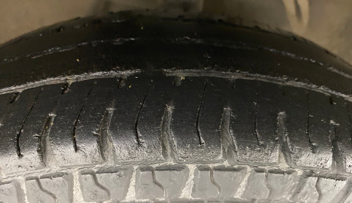 2014 Maruti Alto 800 LXI, Petrol, Manual, 42,535 km, Right Front Tyre Tread