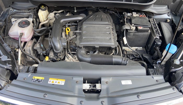 2022 Skoda KUSHAQ AMBITION 1.0L TSI MT, Petrol, Manual, 16,171 km, Engine View