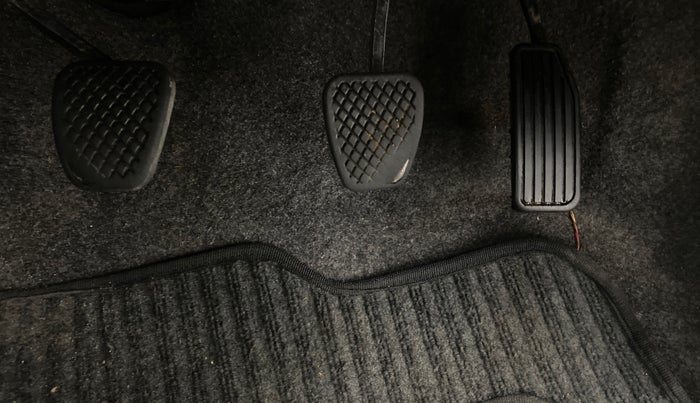 2013 Honda Brio S MT, Petrol, Manual, 57,028 km, Pedals