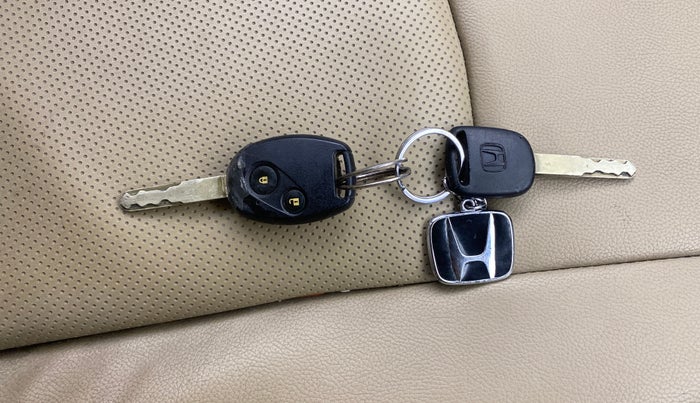 2013 Honda Brio S MT, Petrol, Manual, 57,028 km, Key Close Up