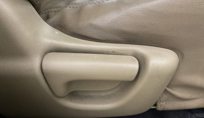 2013 Honda Brio S MT, Petrol, Manual, 57,028 km, Driver Side Adjustment Panel