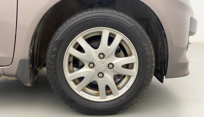 2015 Honda Brio VX MT, Petrol, Manual, 55,918 km, Right Front Wheel