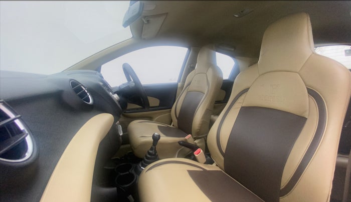 2015 Honda Brio VX MT, Petrol, Manual, 55,918 km, Right Side Front Door Cabin