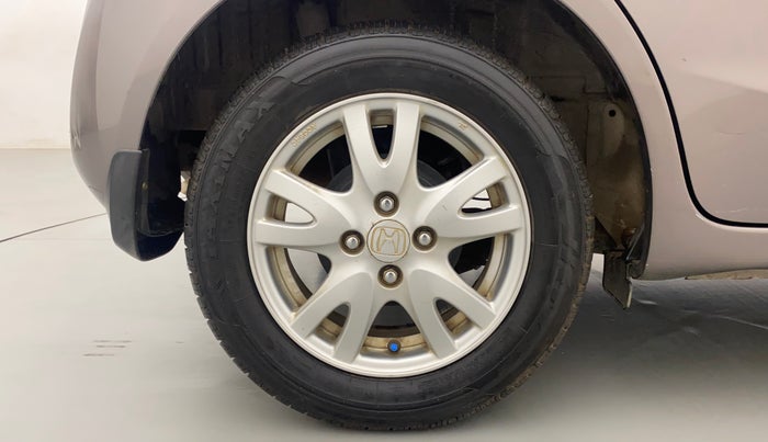 2015 Honda Brio VX MT, Petrol, Manual, 55,918 km, Right Rear Wheel