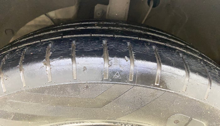 2020 Maruti Swift ZXI PLUS AMT, Petrol, Automatic, 65,320 km, Left Front Tyre Tread