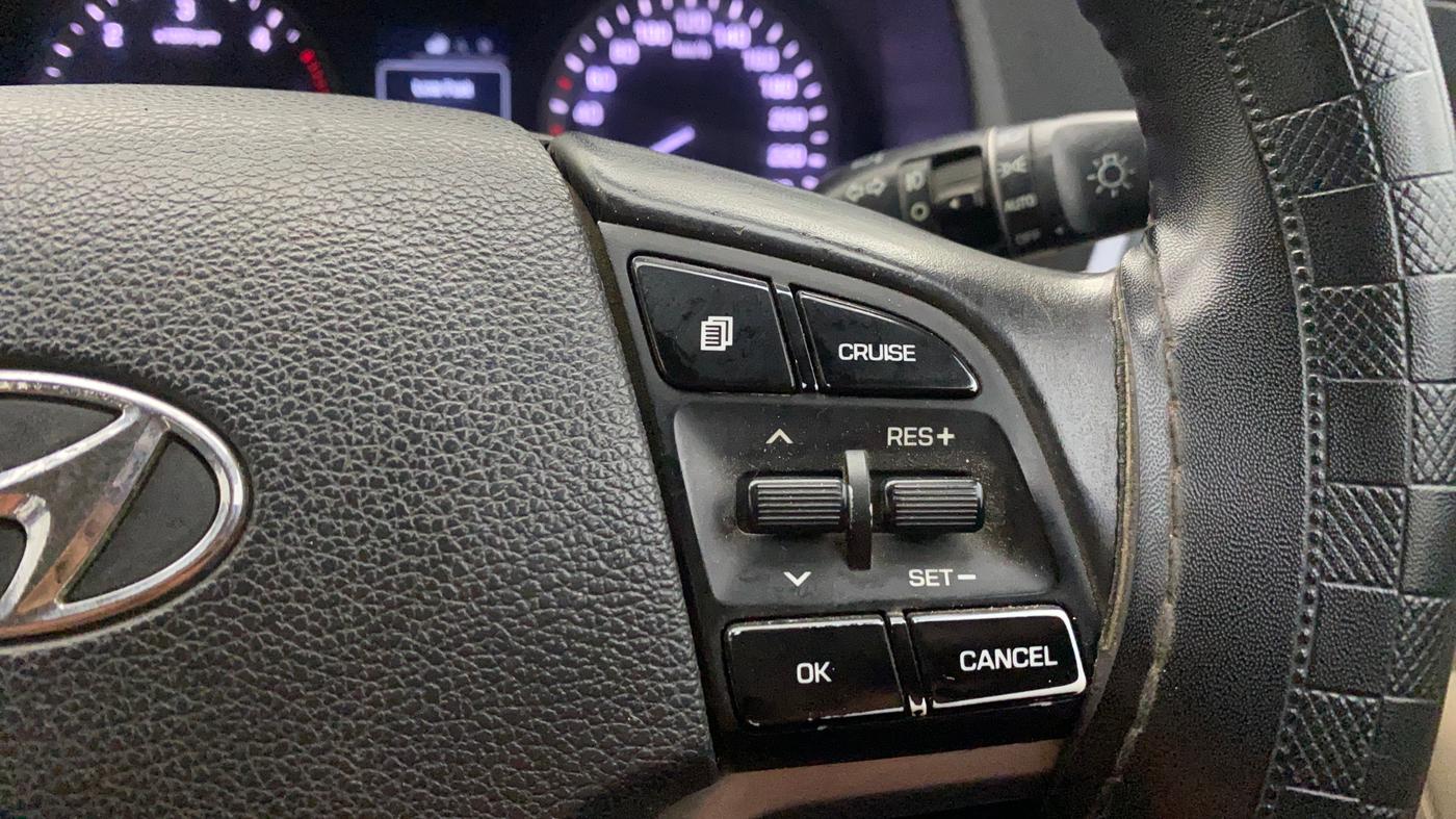 2017 Hyundai Tucson 2WD MT DIESEL, Diesel, Manual, 1,03,829 km, Adaptive Cruise Control