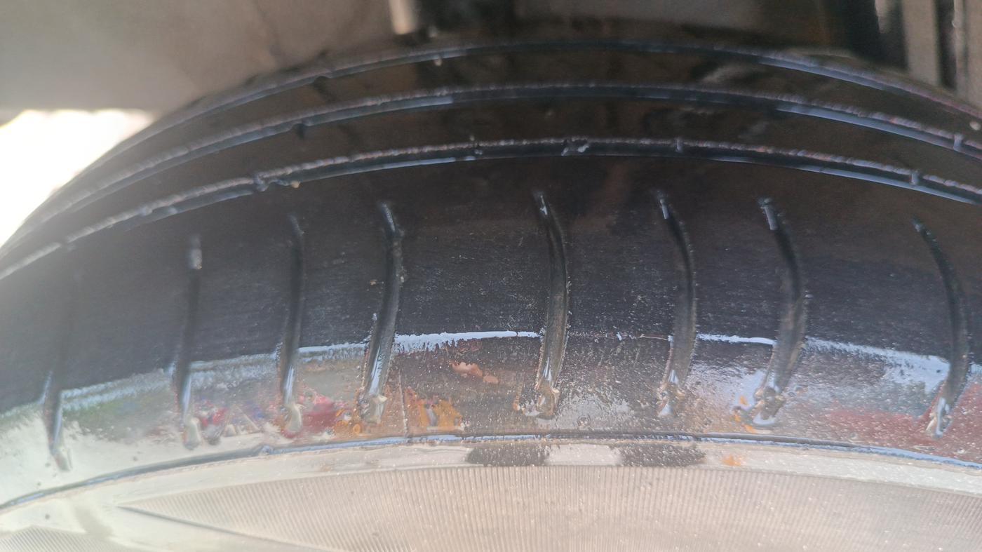 2016 Renault Kwid RXT 0.8 (O), Petrol, Manual, 81,783 km, Right Rear Tyre Tread