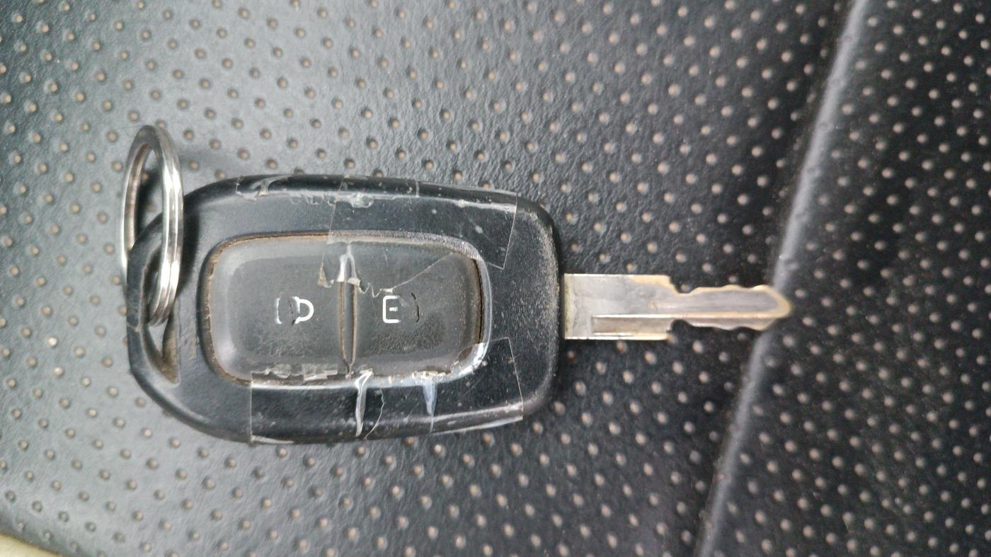 2016 Renault Kwid RXT 0.8 (O), Petrol, Manual, 81,783 km, Key Close Up