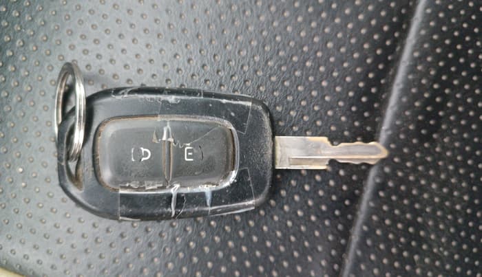 2016 Renault Kwid RXT 0.8 (O), Petrol, Manual, 81,783 km, Key Close Up